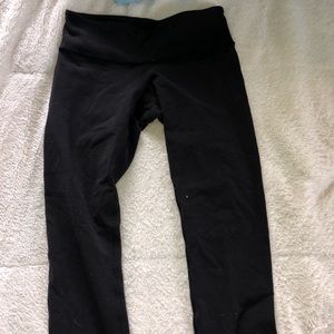 lululemon cropped leggings